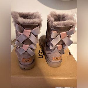 UGG Bailey Bow ll Shimmer